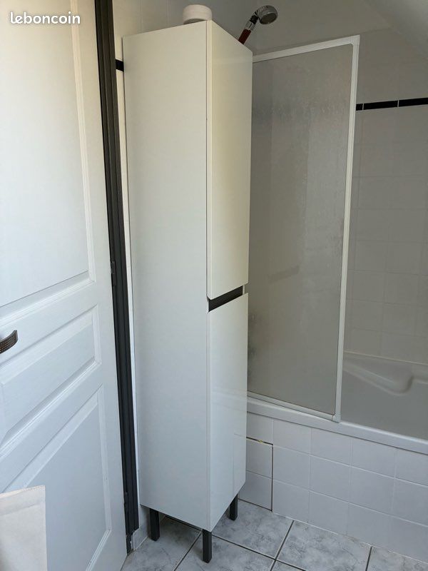 Colonne salle de bain (image 1)