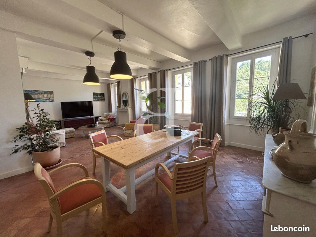 Maison 4 pièces 165 m² · à Nyons · 165 m² · 298 000 €