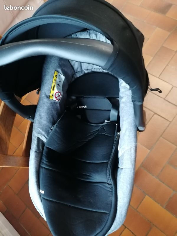 Ensemble poussette / cosi / base voiture (image 5)