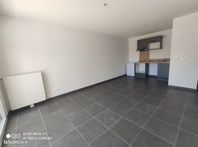 Appartement 2 pièces 43 m² · aux Angles · 43 m² · 588 €/mois