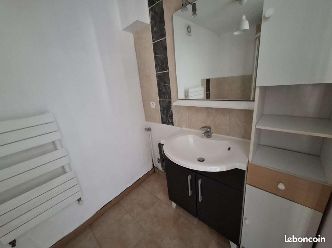 Immeuble 14 pièces 205 m² (image 13)