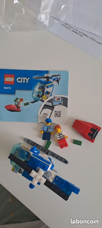 Lego city 60275 (image 1)