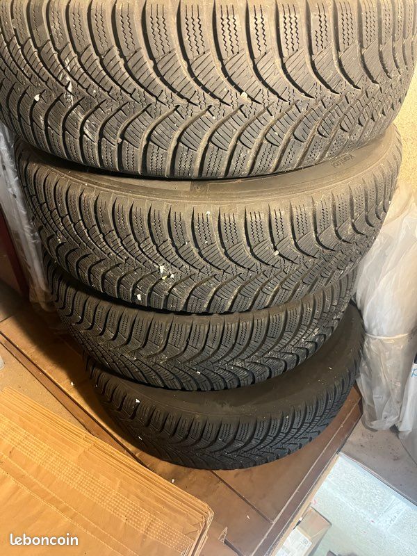 4 jantes + pneus Renault clio 4 (image 1)