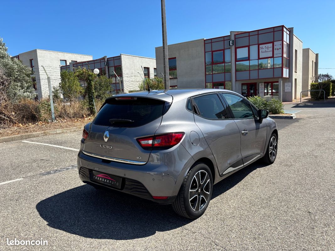 RENAULT CLIO IV dCi 90 eco2 Limited 90g (image 38)