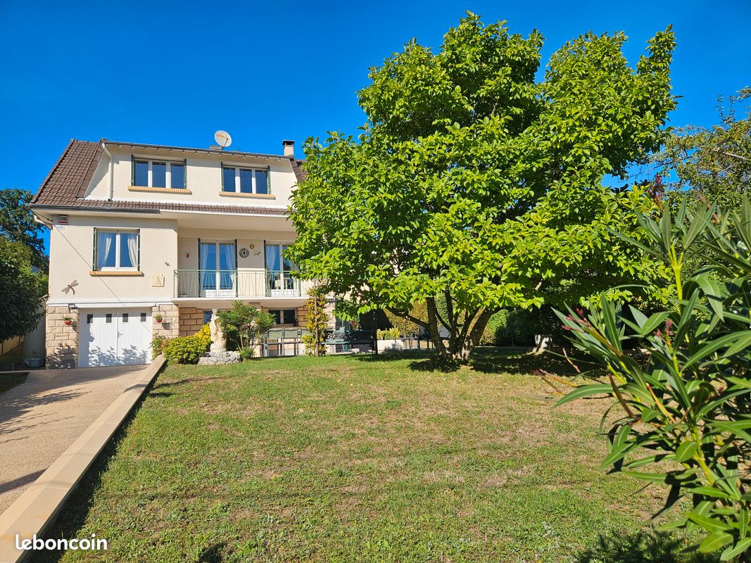 Maison 9 pièces 140 m² · à Montmorency · 140 m² · 610 000 €