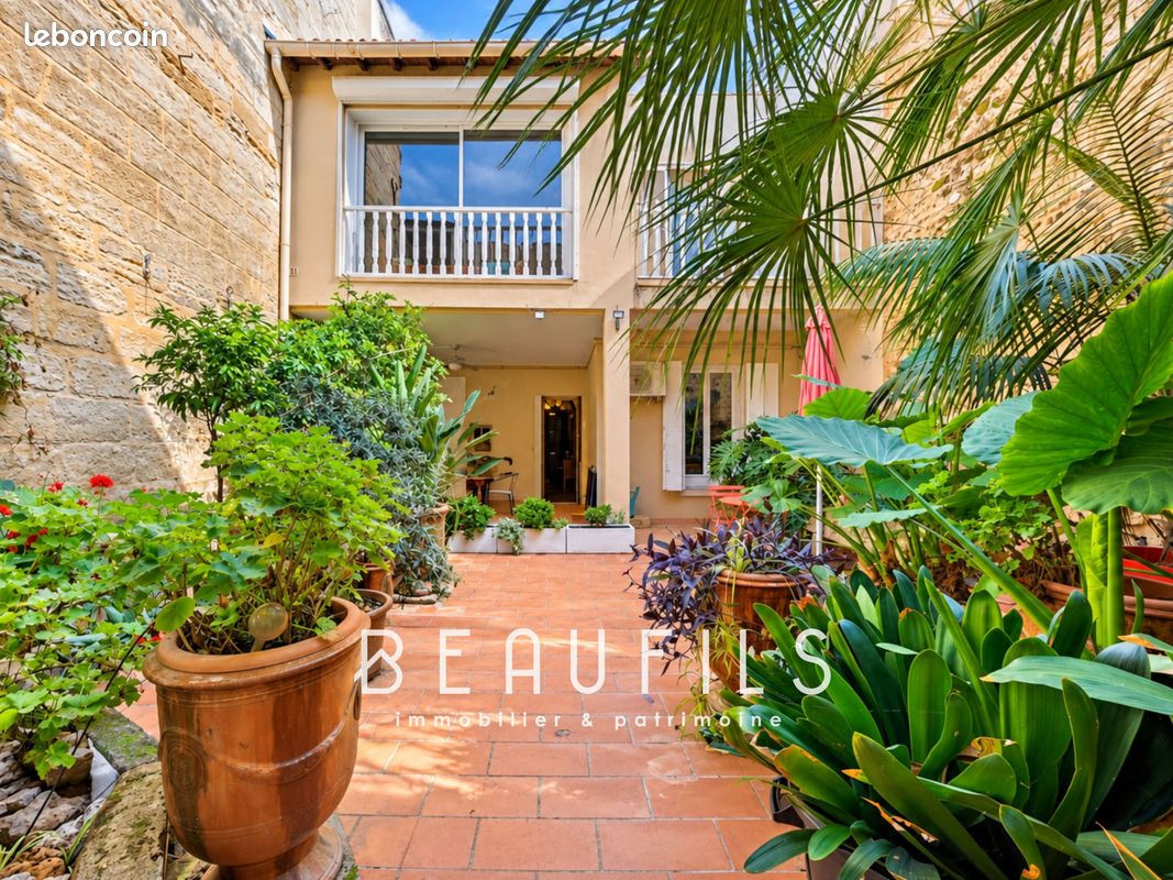 Maison 8 pièces 228 m² · à Saint-Gilles · 228 m² · 320 000 €