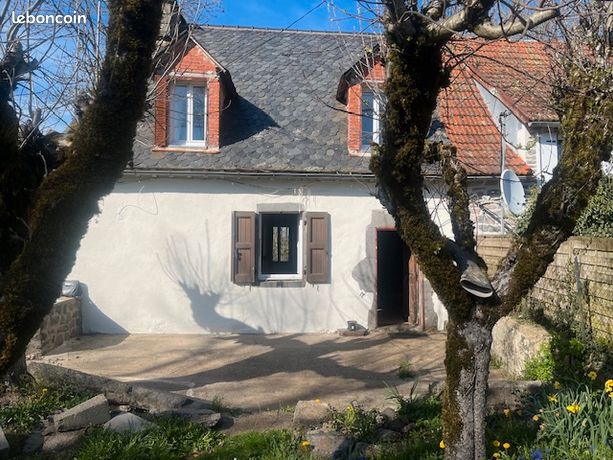 Maison avec jardin et garage