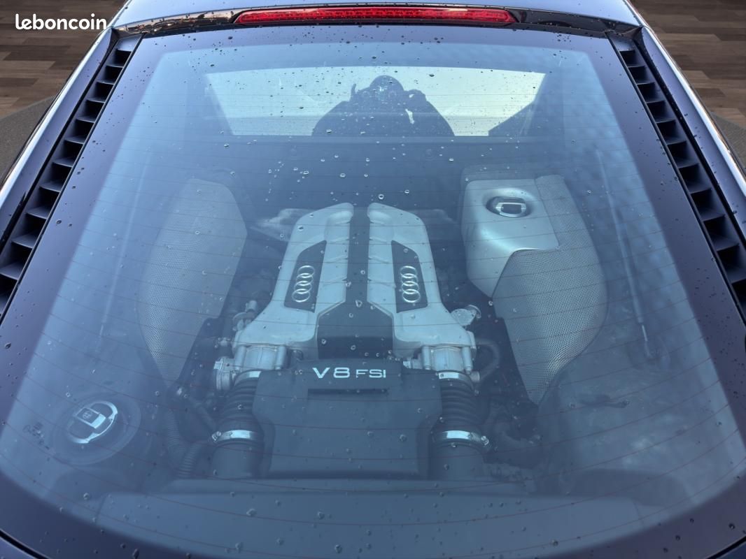 Audi R8 V8 4.2 FSI 420 Quattro R-Tronic (image 9)