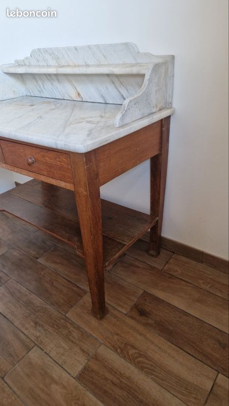 Table de toilette ou coiffeuse Charles X en acajou