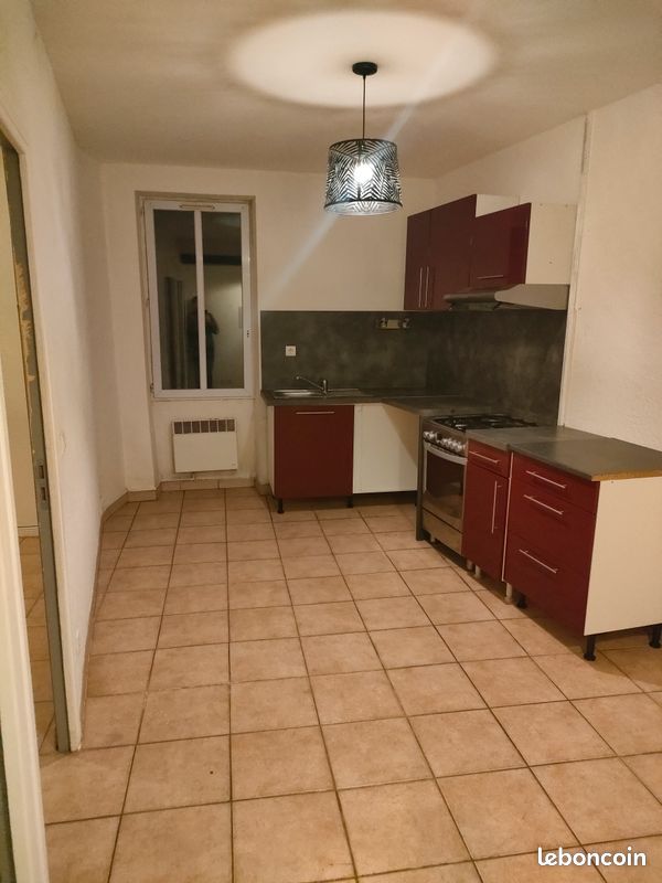 Appartement 4 pièces 42 m² · à Clarensac · 42 m² · 540 €
