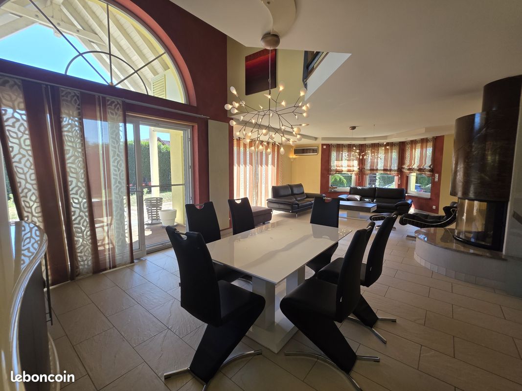 Maison 6 pièces 210 m² · à Betschdorf · 210 m² · 690 000 €