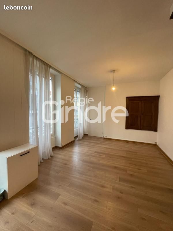 Appartement 2 pièces 57 m² · à Lyon · 57 m² · 945 €/mois