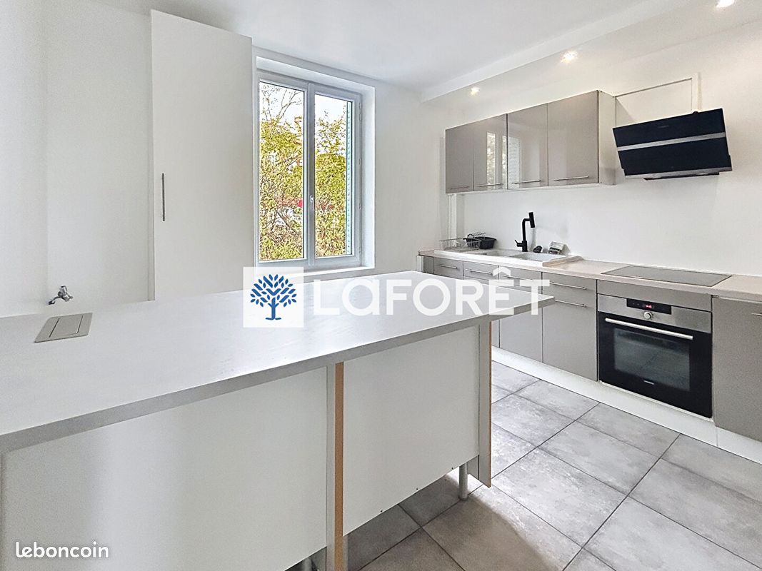 Appartement 3 pièces 62 m² · à Miribel · 62 m² · 890 €/mois