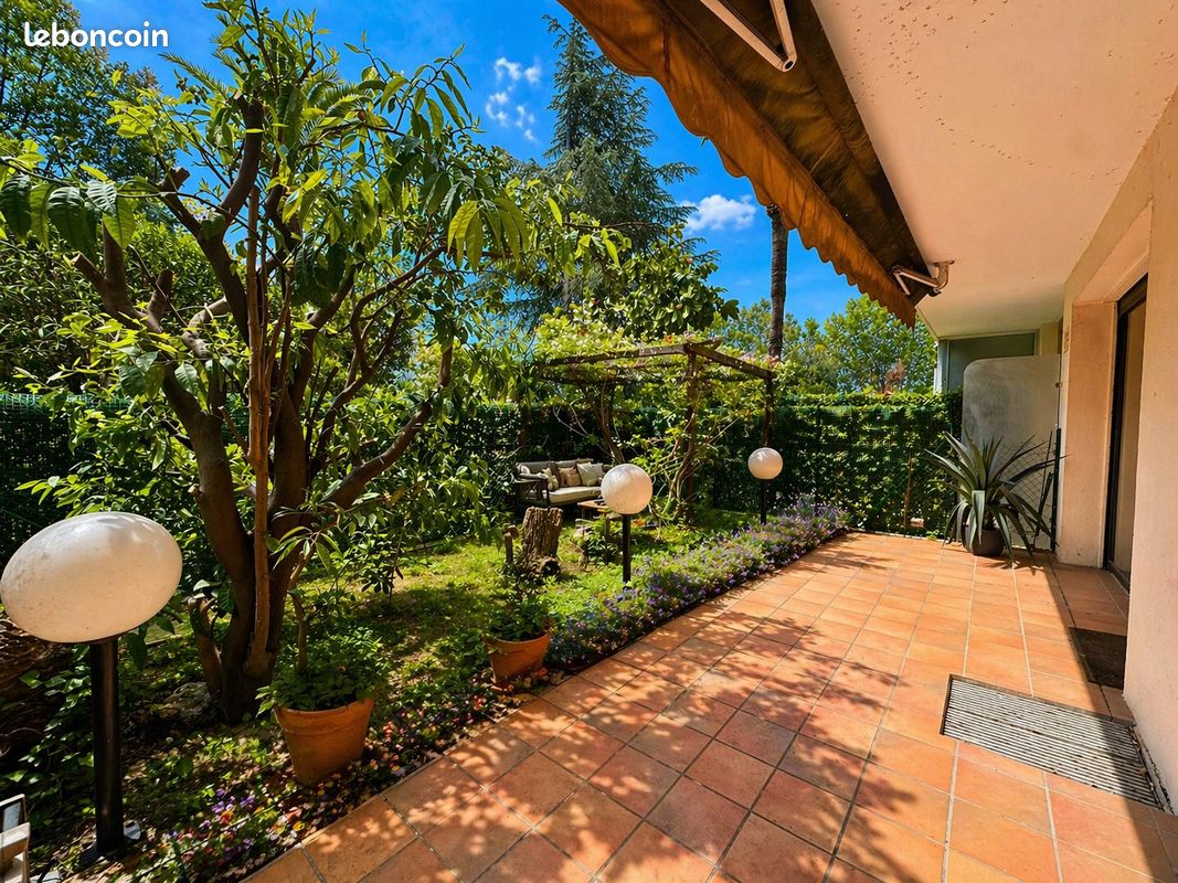 Appartement 3 pièces 57 m² · à Cannes · 57 m² · 291 500 €