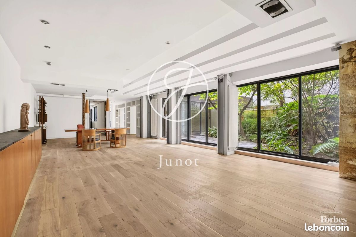 Appartement 5 pièces 210 m² · à Paris · 210 m² · 2 100 000 €