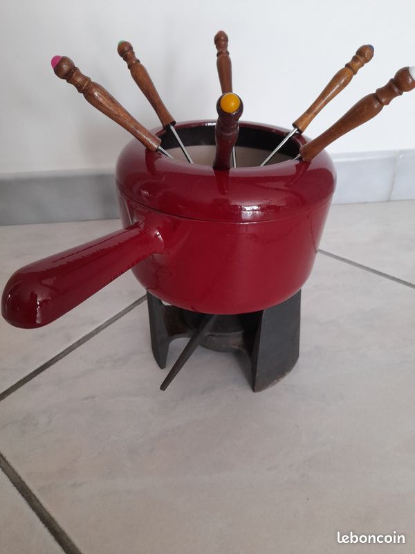 Appareil à fondue fontignac, comme neuf très peu servi. 33euros