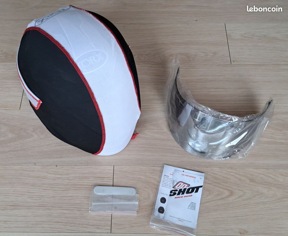 Casque de moto pour femme (taille XS) + visière complémentaire - État neuf (image 3)