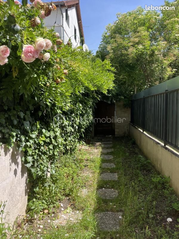 Maison 5 pièces 92 m² · à Nanterre · 92 m² · 440 000 €