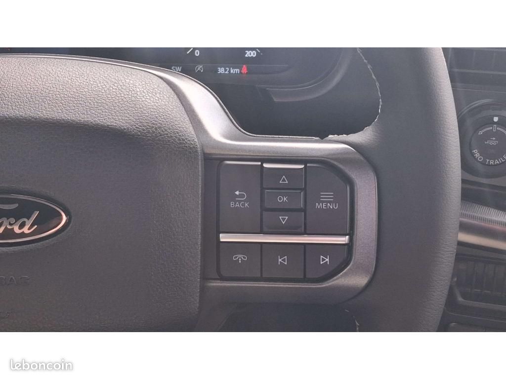 FORD F150 Supercrew LARIAT Black Package V8 5.0L (image 20)