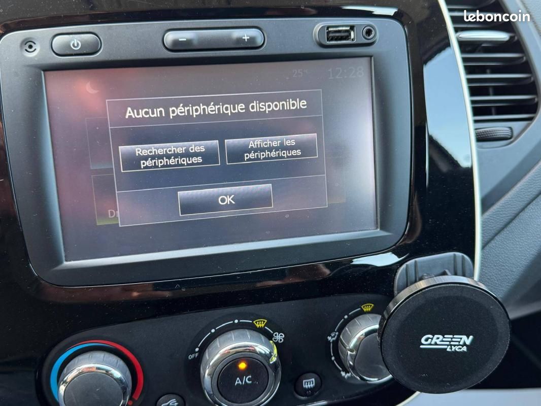 Renault Captur dCi 90 Energy Zen (image 10)