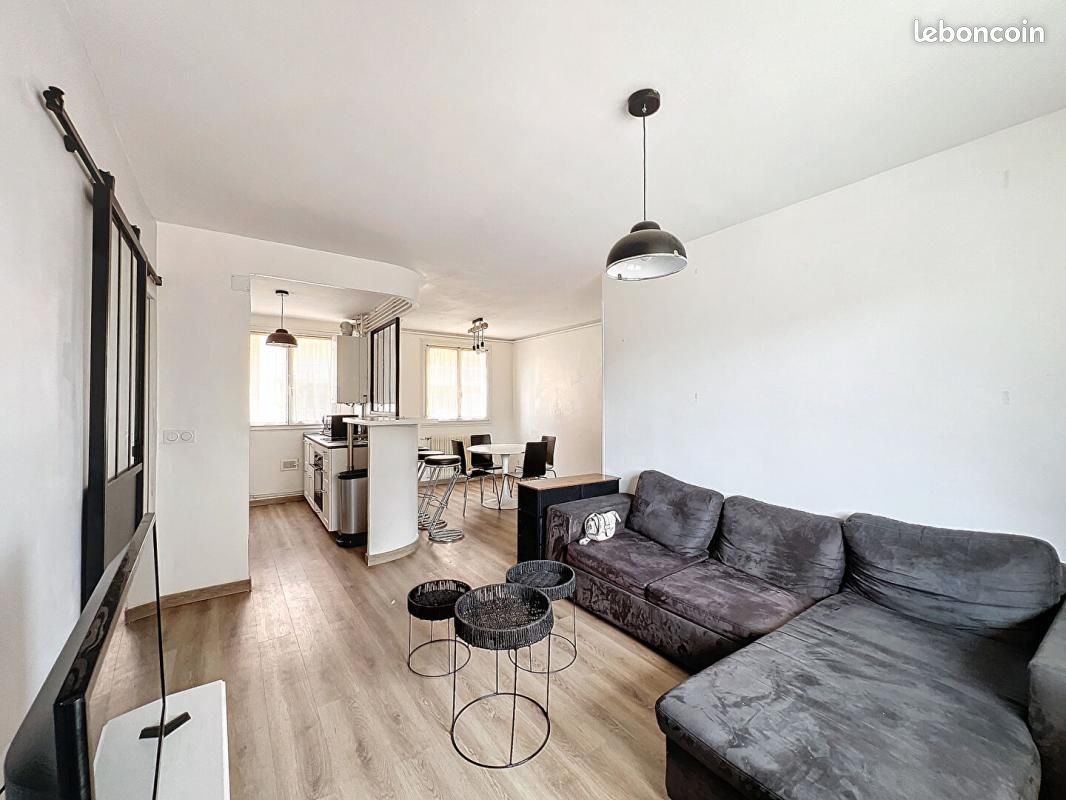 Appartement 3 pièces 57 m² · à Dijon · 57 m² · 890 €
