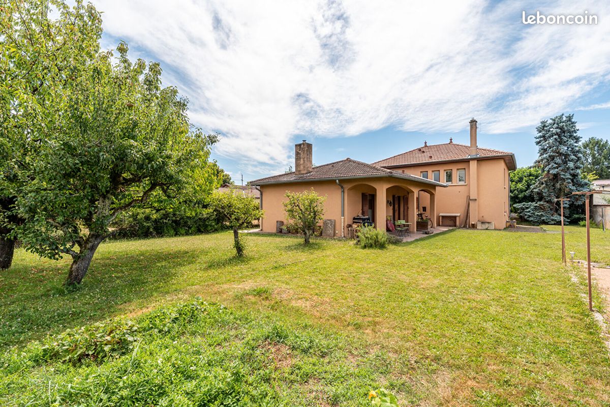 Maison 5 pièces 138 m² · à Villefranche-sur-Saône · 138 m² · 410 000 €