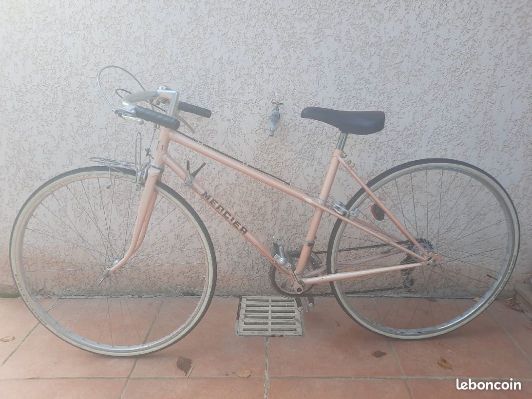 Vélo femme vintage (image 1)