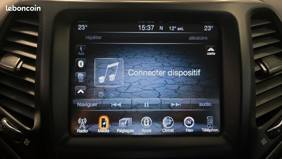 JEEP CHEROKEE 2.2 CRD 200 75EME ANNIVERSAIRE AWD ACTIVE-DRIVE BVA6 + ATTELAGe (image 29)