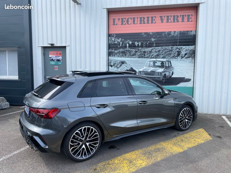 Audi s3 performance 333 ch 8y2 tfsi quattro /immat fr/akrapovic/toit ouvrant /sonos (image 2)
