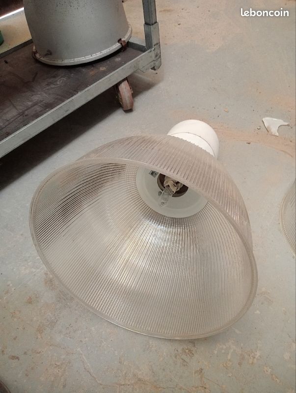 Luminaire magasin ou autre (image 2)