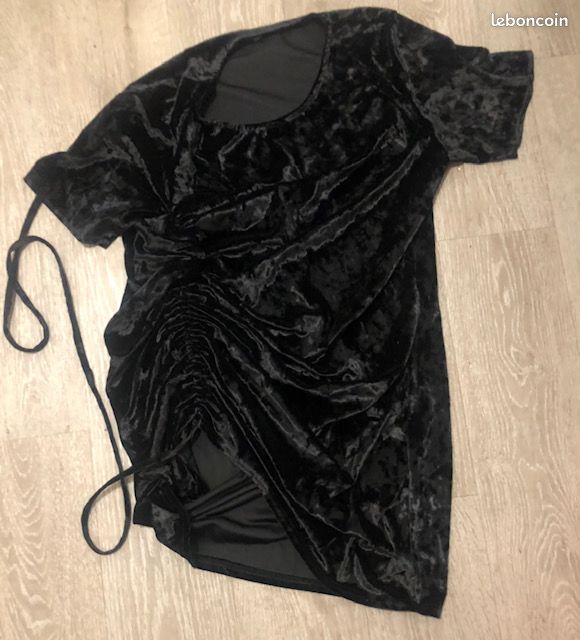 Robe courte velour noire taille 46 (image 1)