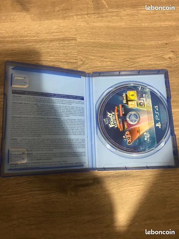 Family fun pack:PS4 (image 2)