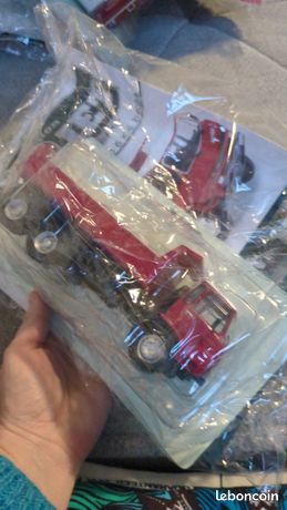 COLLECTION HACHETTE, CAMION BERLIET GRH toupie a béton, échelle 1:43