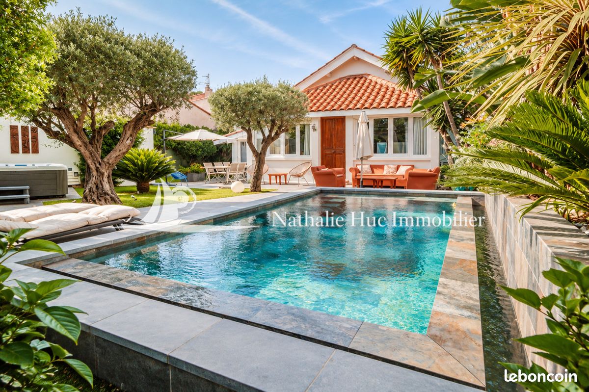 Maison 9 pièces 230 m² · à Canet-en-Roussillon · 230 m² · 1 190 000 €