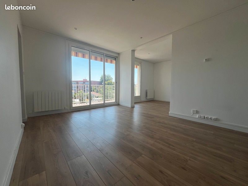Appartement 4 pièces 77 m² · à Bordeaux · 77 m² · 1 190 €