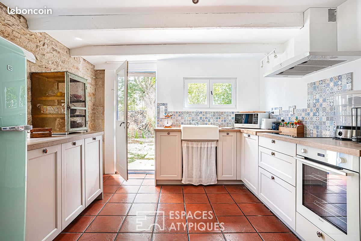 Maison 7 pièces 174 m² - Beauvoir-sur-Niort 79360 (image principale 6)