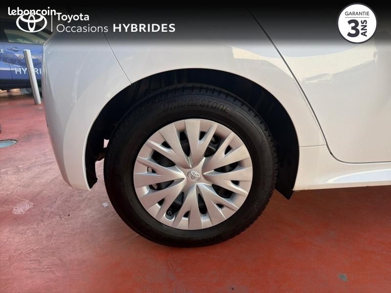 Toyota Yaris 116h Dynamic Business 5p + Programme Beyond Zero Academy MY22 (image 15)