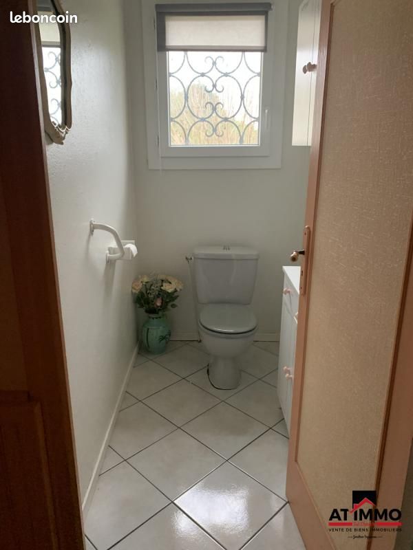 Maison 6 pièces 126 m² - Voeuil-et-Giget 16400 (image principale 11)