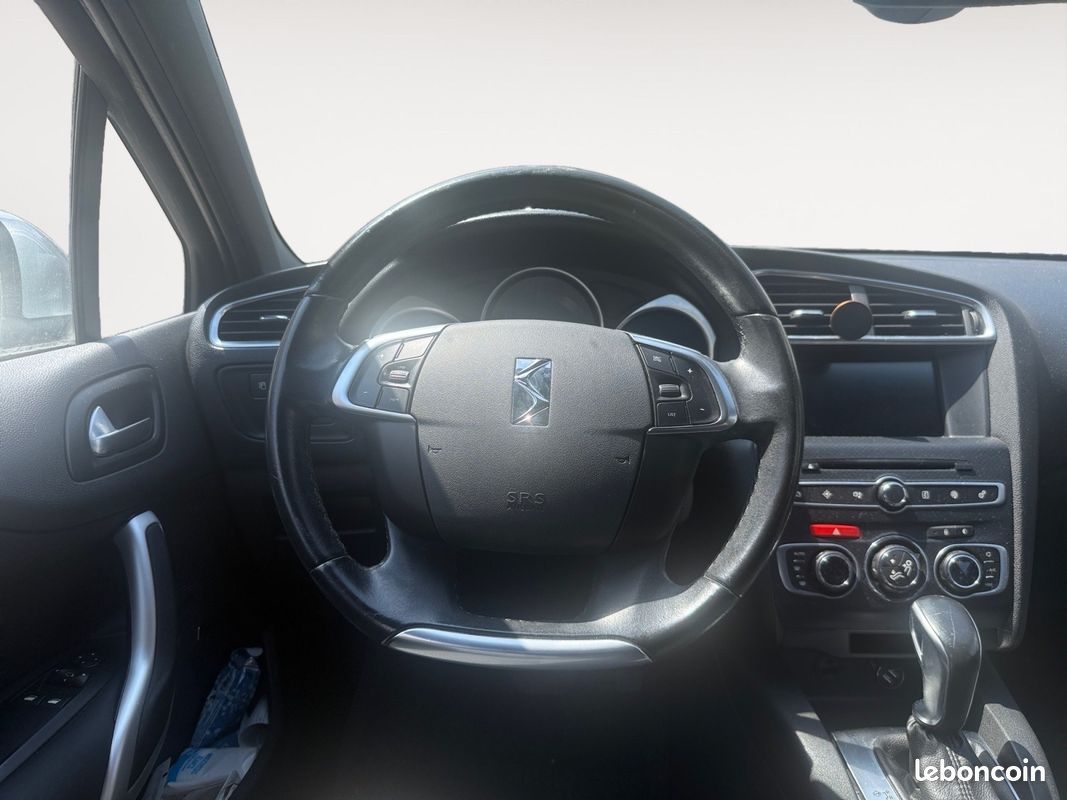 DS DS4 BlueHDi 120 SS EAT6 Sport Chic (image 12)