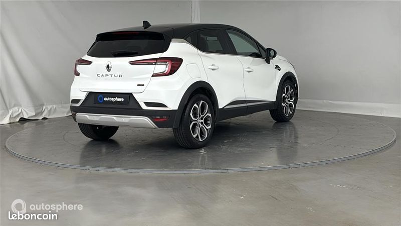 Renault Captur 1.6 E-Tech hybride 145ch Techno Fast Track (image 5)