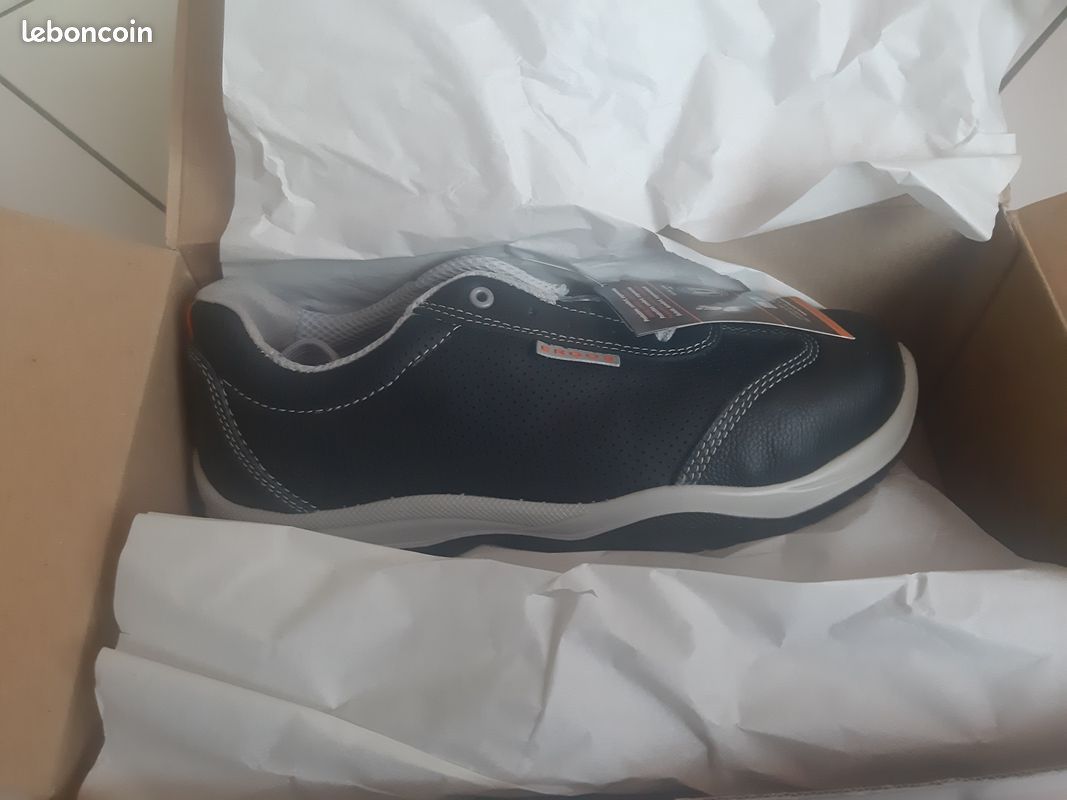 Vends chaussure de sécurité ERGOS (image 1)