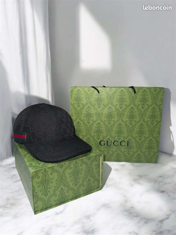 Casquette et sacoche (image 4)