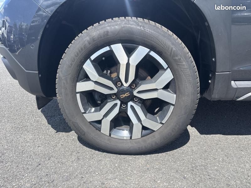 Dacia Duster 1.5 Blue dCi 115ch Extreme 4x4 (image 13)