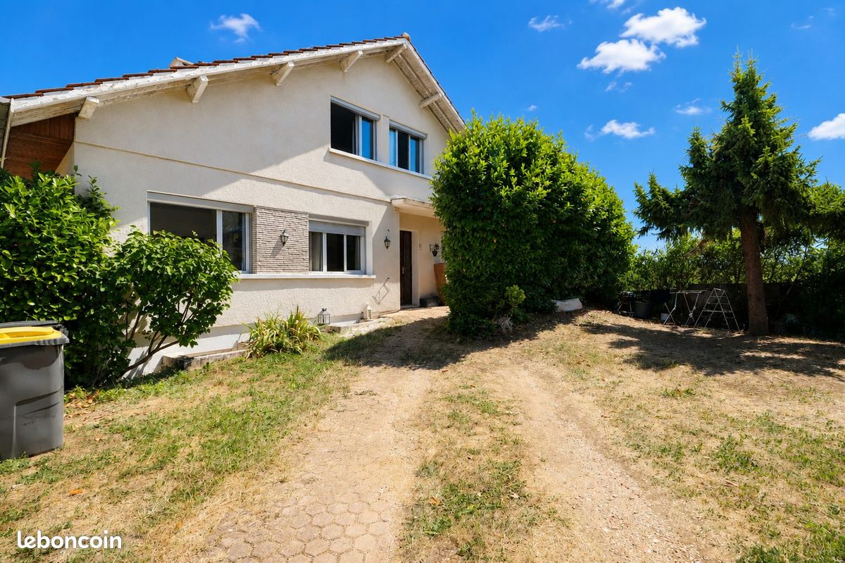 Maison 7 pièces 231 m² · à Brochon · 231 m² · 295 000 €