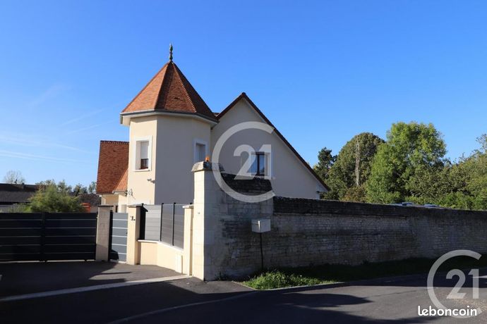 Maison 9 pièces 295 m²