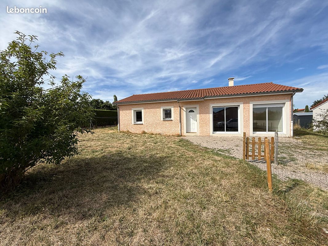 Maison 5 pièces 92 m² · à Renaison · 92 m² · 245 000 €