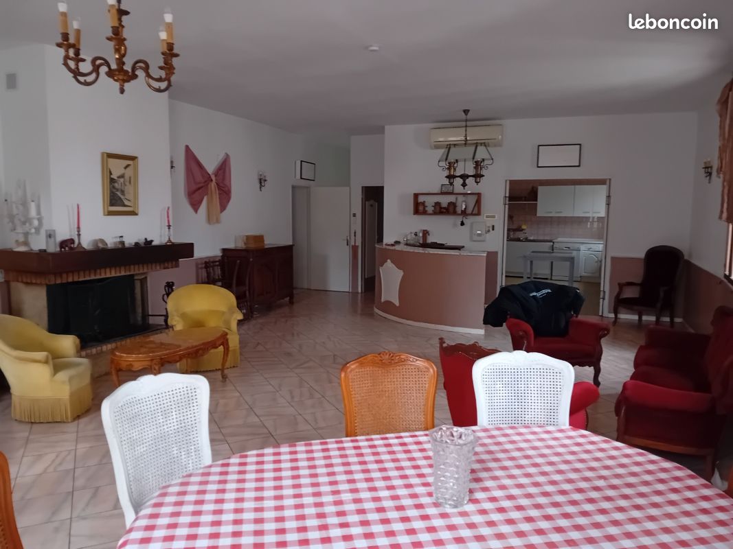 Maison 8 pièces 194 m² · à Gruissan · 194 m² · 355 000 €