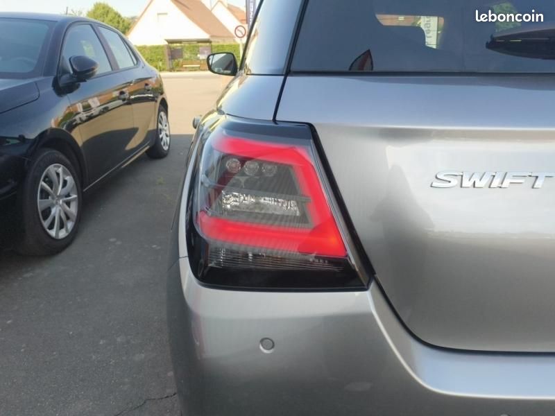 Suzuki Swift 1.2 Hybrid 83ch Privilège (image 37)