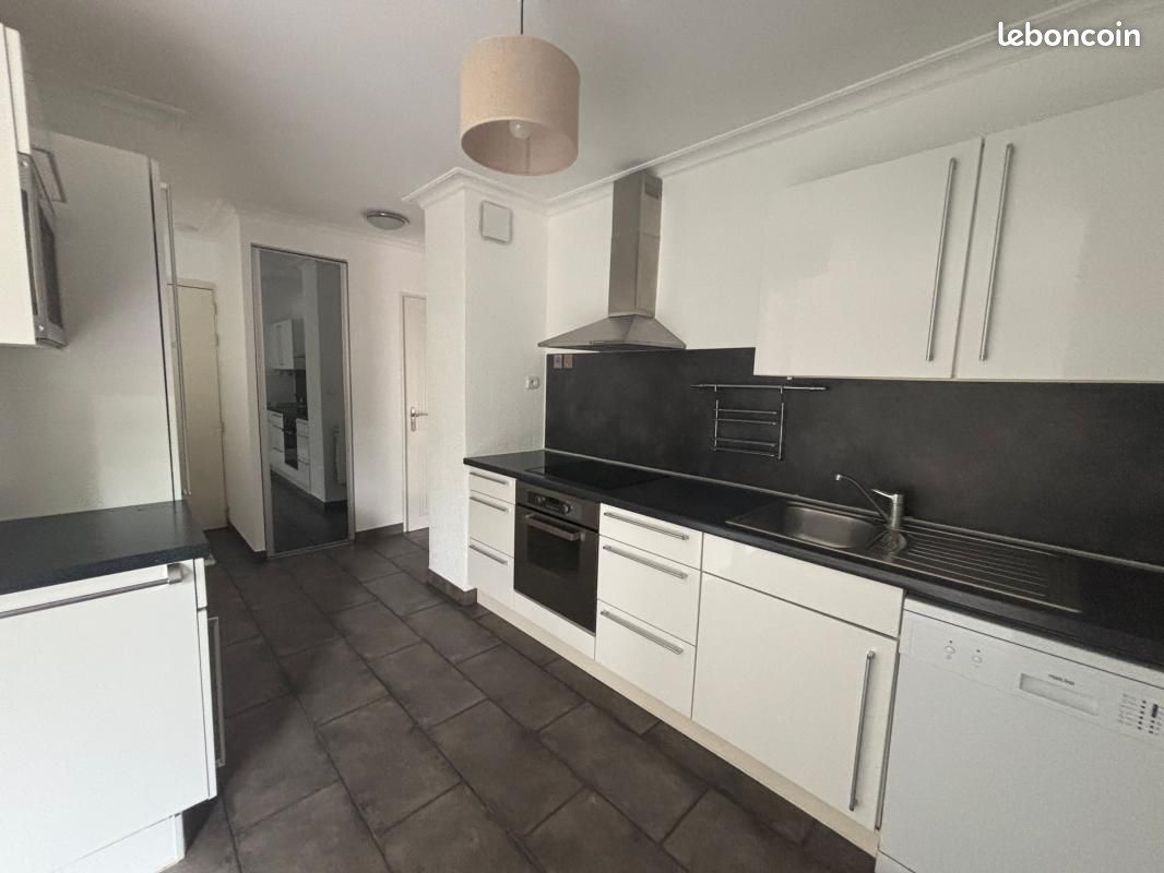 Appartement 2 pièces 62 m² · à Annemasse · 62 m² · 1 450 €