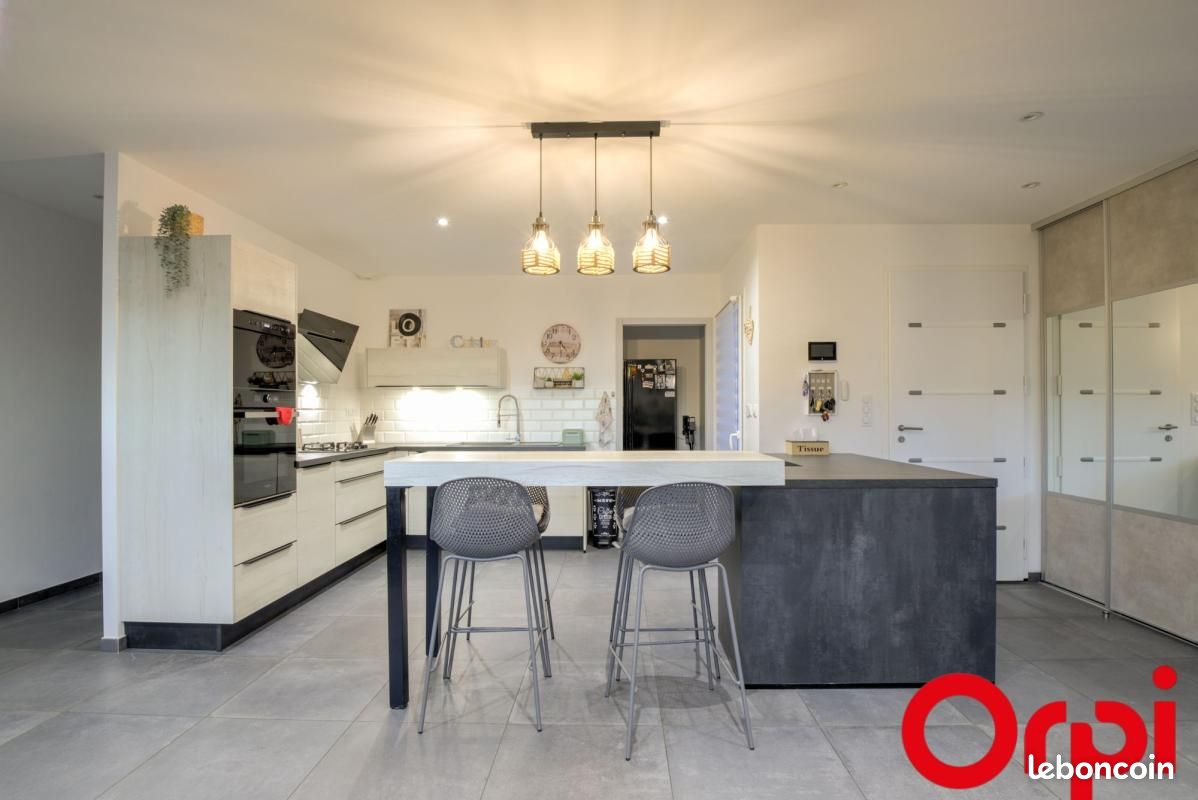 Villa 4 pièces 150 m² (image 1)